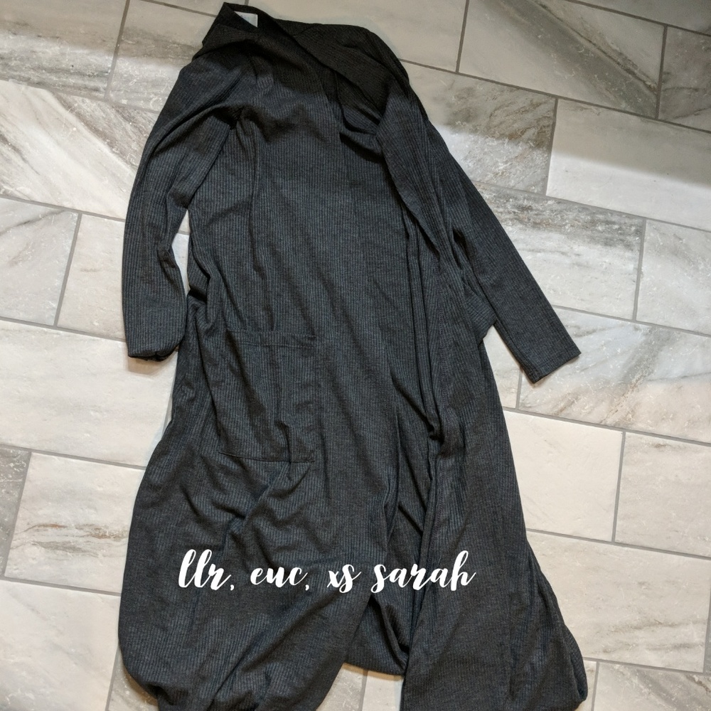 Lularoe Sarah xs dark gray